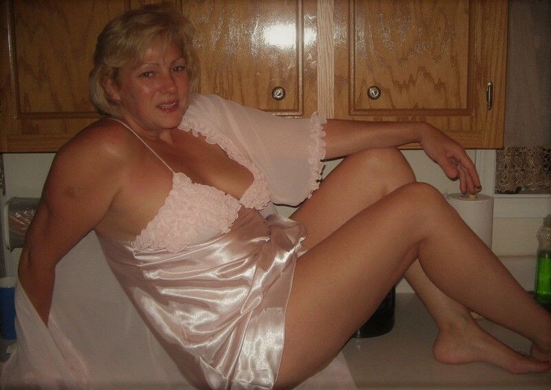 Free porn pics of Beautiful Mature Blonde 8 of 16 pics