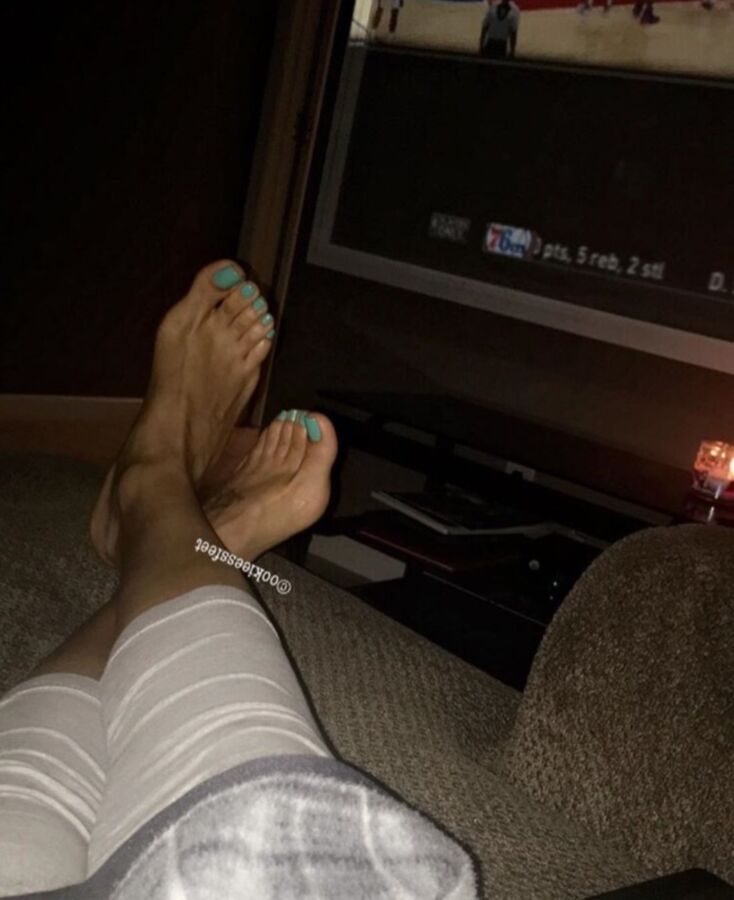 Free porn pics of Cookieess Perfect Feet 5 of 133 pics