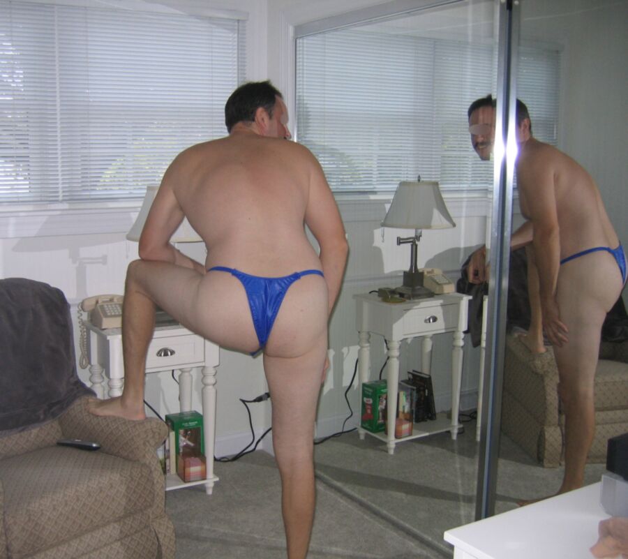 Free porn pics of Hairy blue brief 6 of 7 pics