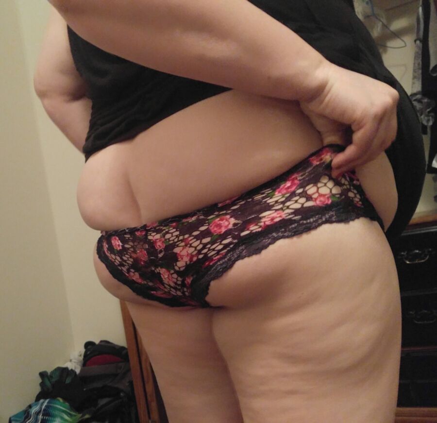 Free porn pics of BBW little panties, BIG BUTT!! 7 of 22 pics