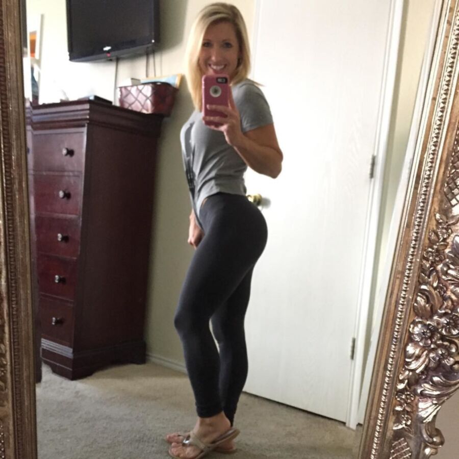 Free porn pics of Blonde in Mirror Tease 3 of 5 pics
