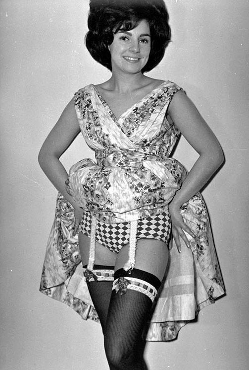 Free porn pics of UK Vintage Stockings Model Ros Stuart 23 of 137 pics