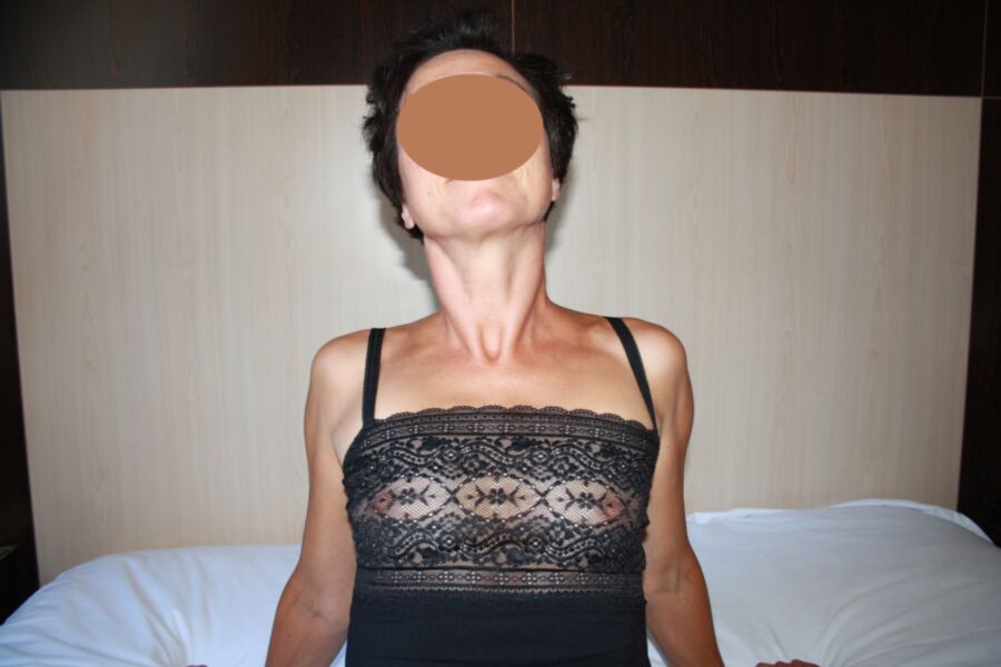 Free porn pics of Meine Frau präsentiert ihr Fickfleisch 3 of 19 pics