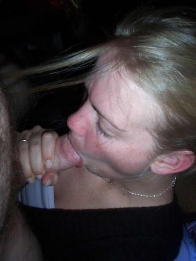 Free porn pics of Blonde Girlfriend blowjob 1 of 8 pics