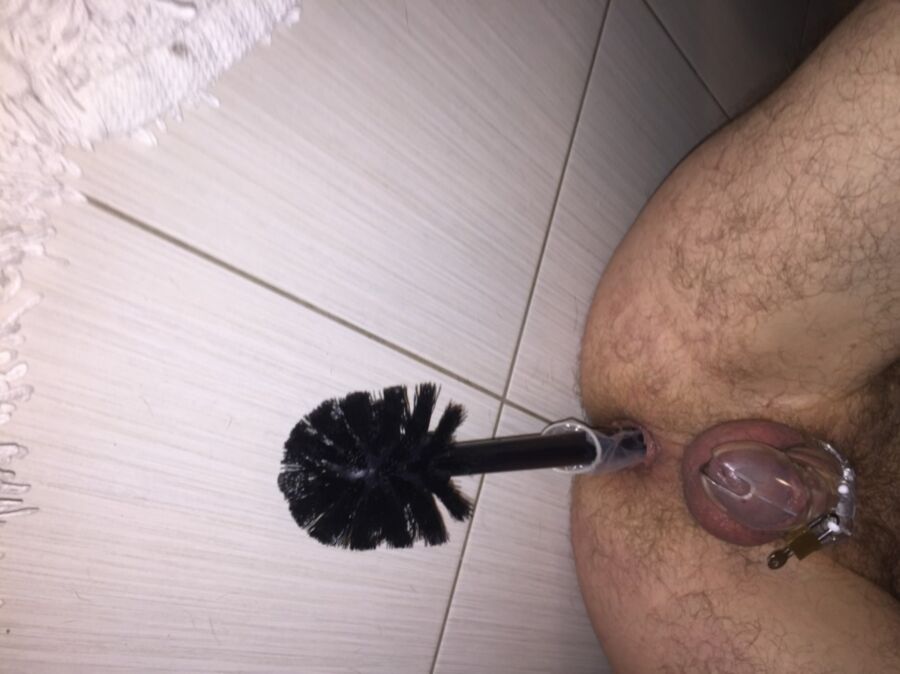 Free porn pics of Toilet bush 10 of 18 pics