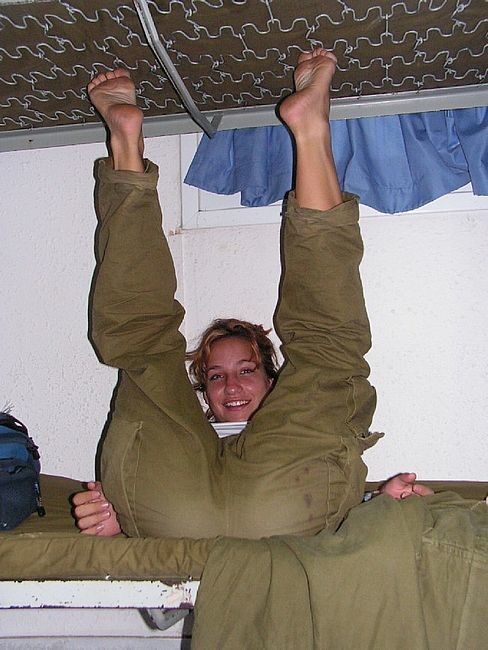 Free porn pics of Army girls and their stinky feet 3 of 20 pics