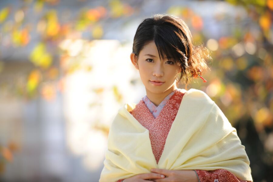 Free porn pics of kimono girl Saki Okuda 1 of 40 pics