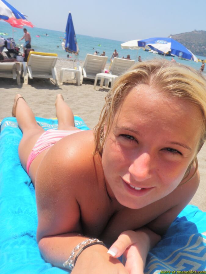 Free porn pics of Sexy Amateur Blonde on Vacation 9 of 12 pics