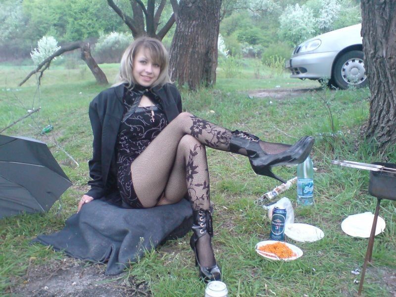 Free porn pics of Russian girl at a picnic 1 of 19 pics