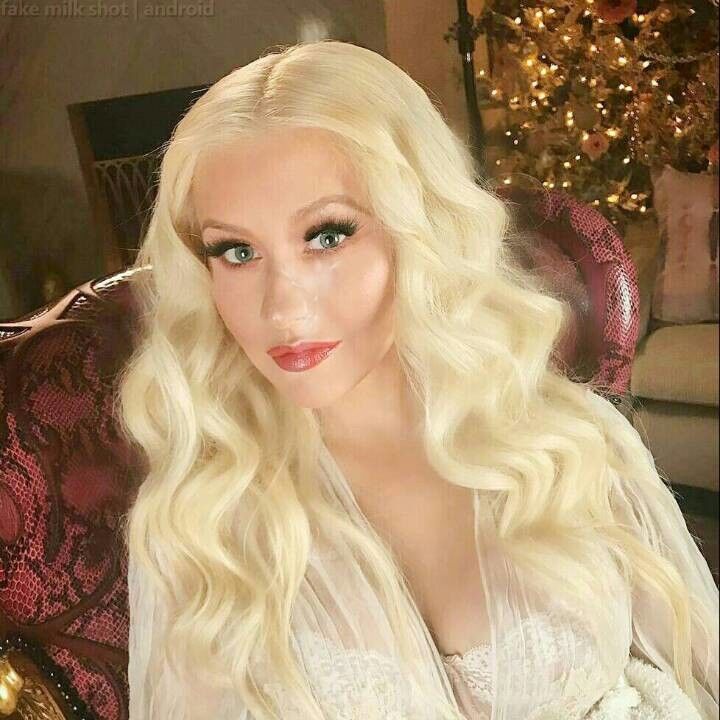 Free porn pics of Christina Aguilera facials 12 of 21 pics