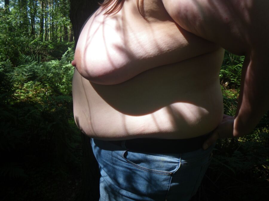 Free porn pics of BBW wife in the country, showing off her tits and belly 10 of 17 pics
