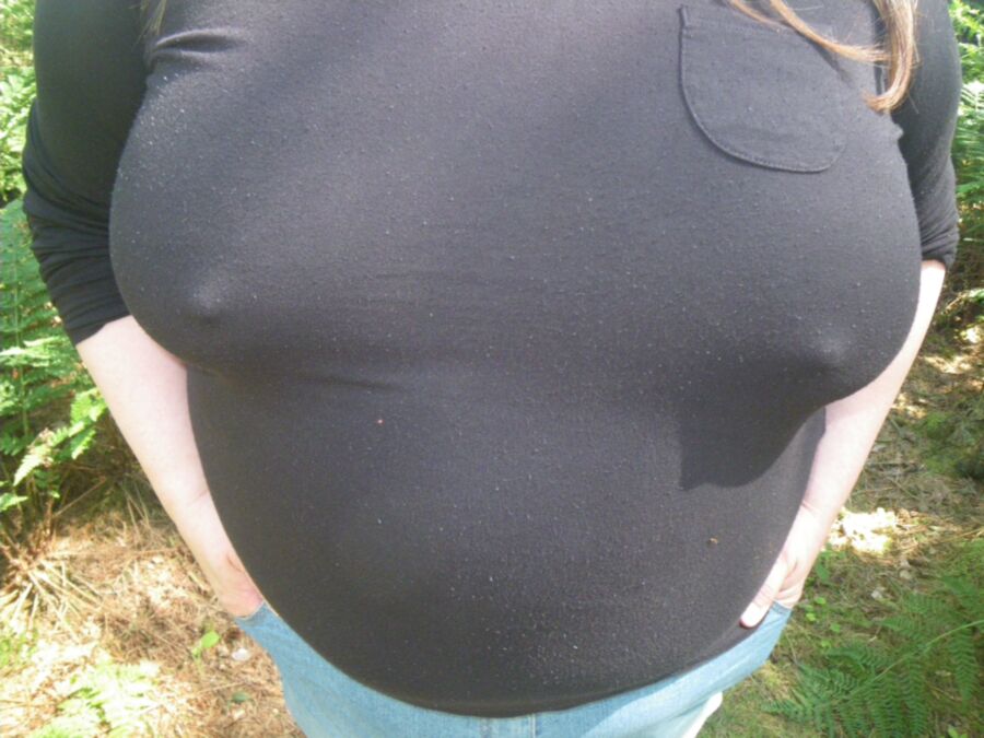 Free porn pics of BBW wife in the country, showing off her tits and belly 2 of 17 pics