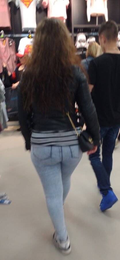 Free porn pics of creepshot phat ass  6 of 32 pics