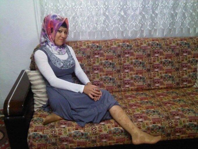 Free porn pics of Turk turbanli ayak turkish nylon çorap 3 of 78 pics