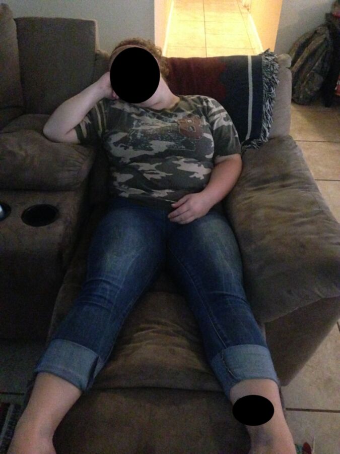 Free porn pics of Drunk, Passed out, and waiting for that Gangbang! 3 of 12 pics