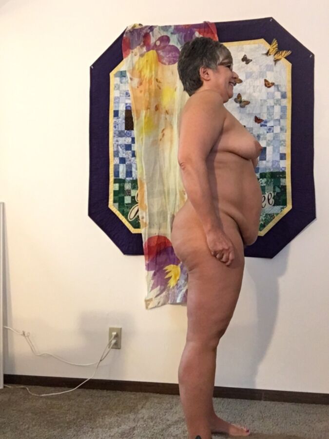 Free porn pics of Grandma gets naked. 23 of 56 pics