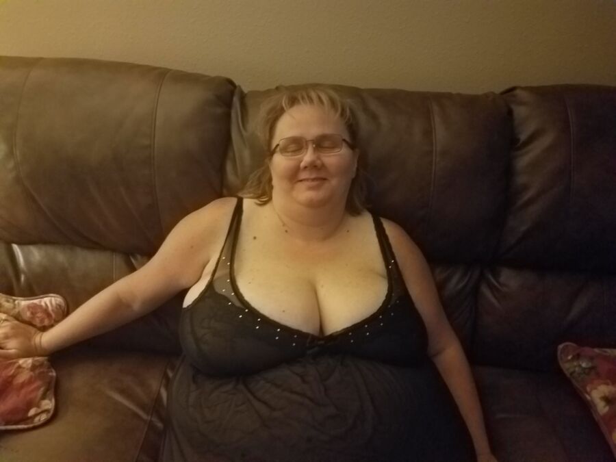 Free porn pics of BBW Busty Wench new! 5 of 20 pics