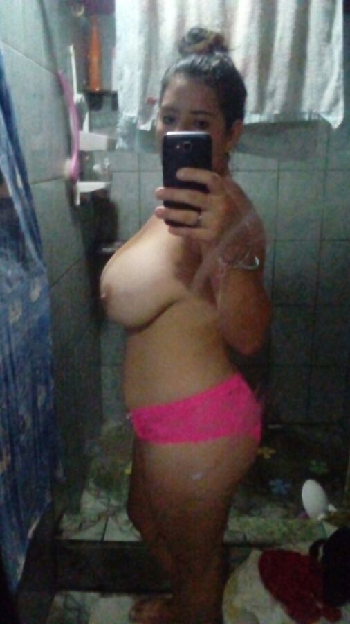 Free porn pics of Montero Tetona Costa Rica 6 of 12 pics