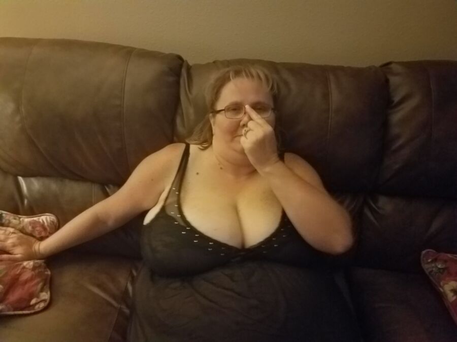 Free porn pics of BBW Busty Wench new! 4 of 20 pics