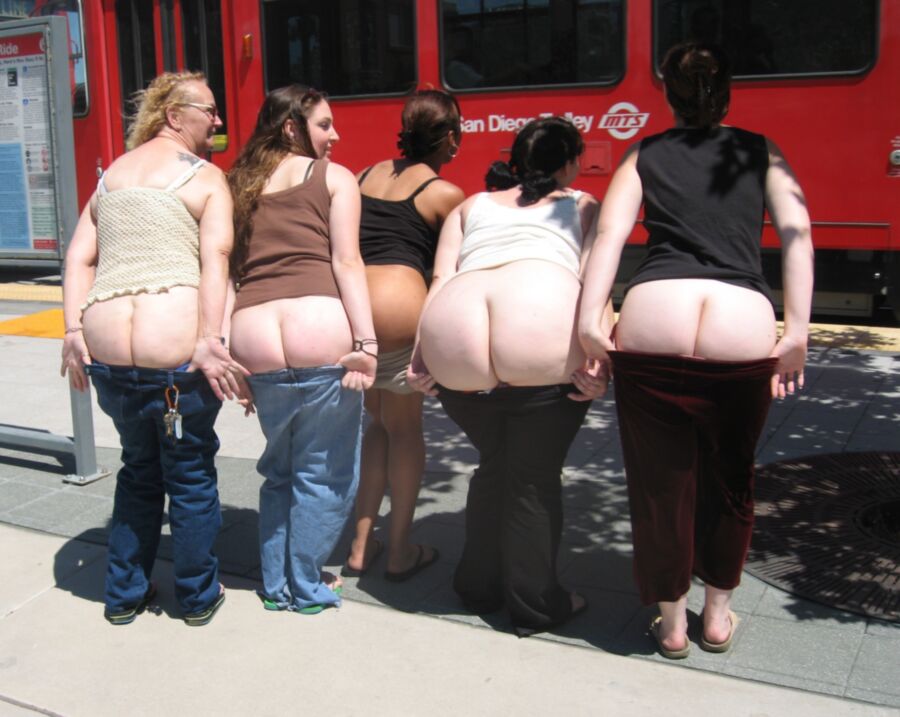 Bbw women mooning pics