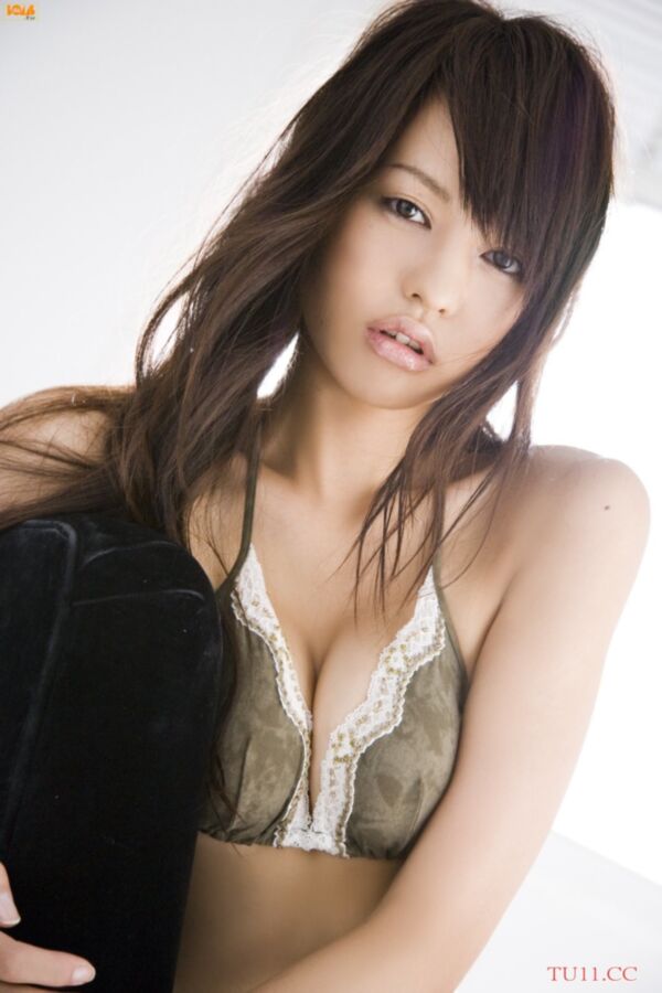 Free porn pics of A simply smoldering model: Yuriko Shiratori 16 of 38 pics