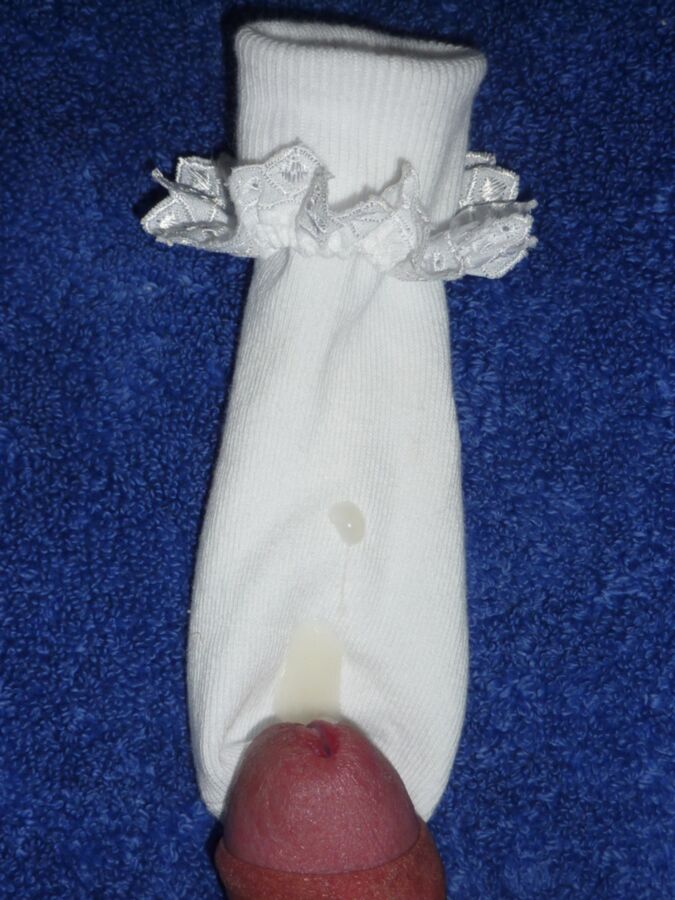 Free porn pics of Cummed socks from Daisy 8 of 11 pics