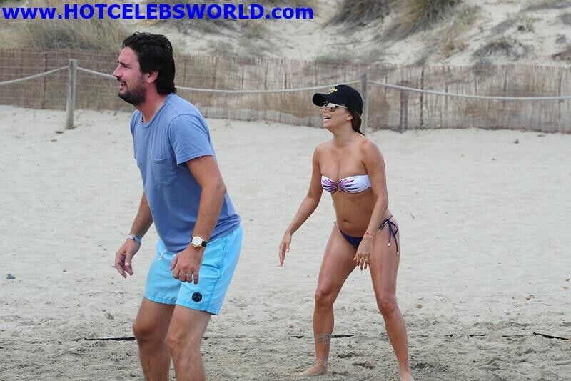 Free porn pics of Eva Longoria big boobs and butt in bikini 24 of 100 pics