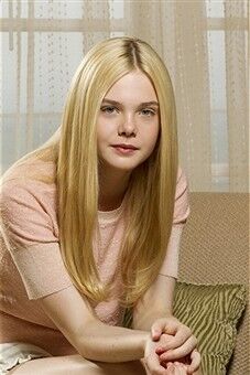 Free porn pics of Elle Fanning Gallery  17 of 27 pics