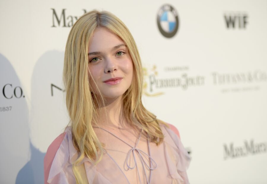 Free porn pics of Elle Fanning Gallery  15 of 27 pics