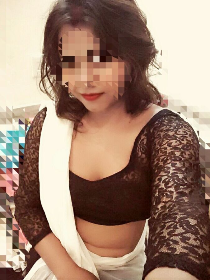 Free porn pics of Indian Wife Nalini 4 of 61 pics