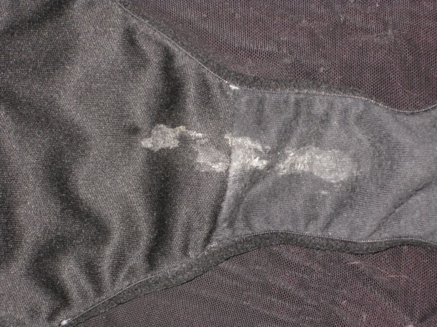 Free porn pics of another set of dirty knickers from my wife... 20 of 24 pics