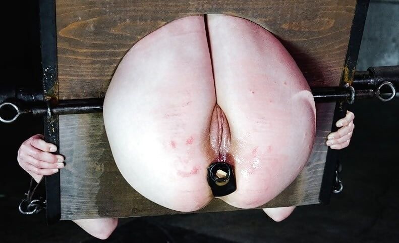 Free porn pics of BDSM awaiting master. 7 of 24 pics