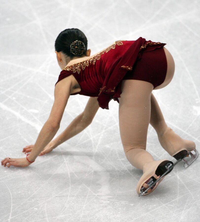 Free porn pics of Sasha Cohen.Figure skating. 9 of 29 pics
