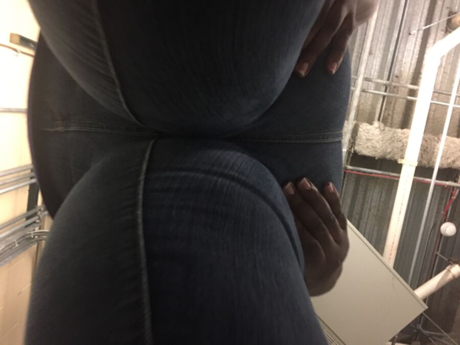 Free porn pics of Bbw ass in jean @ work 8 of 14 pics