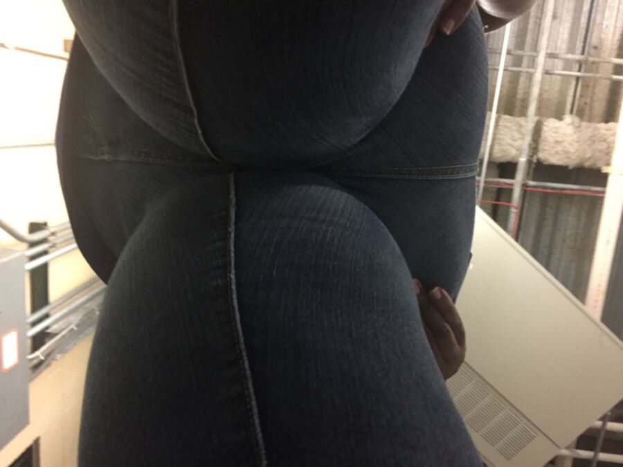 Free porn pics of Bbw ass in jean @ work 7 of 14 pics