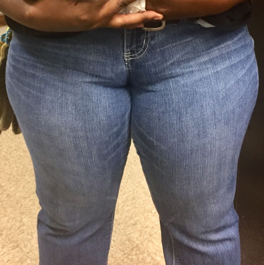Free porn pics of Perfect ass and cameltoe at work 1 of 4 pics