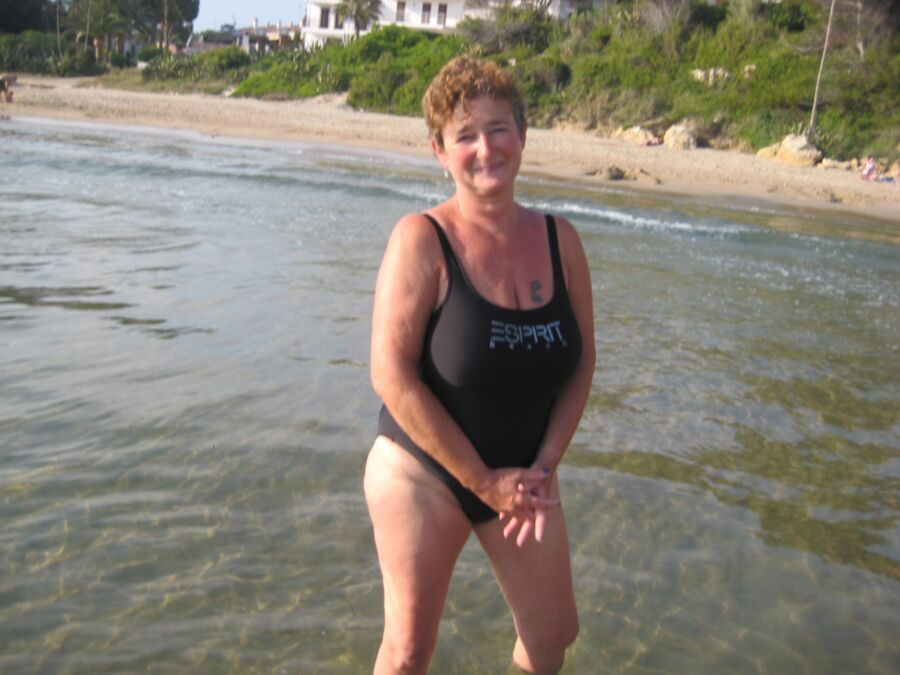 Free porn pics of Cute mature turist with big boobs 9 of 25 pics