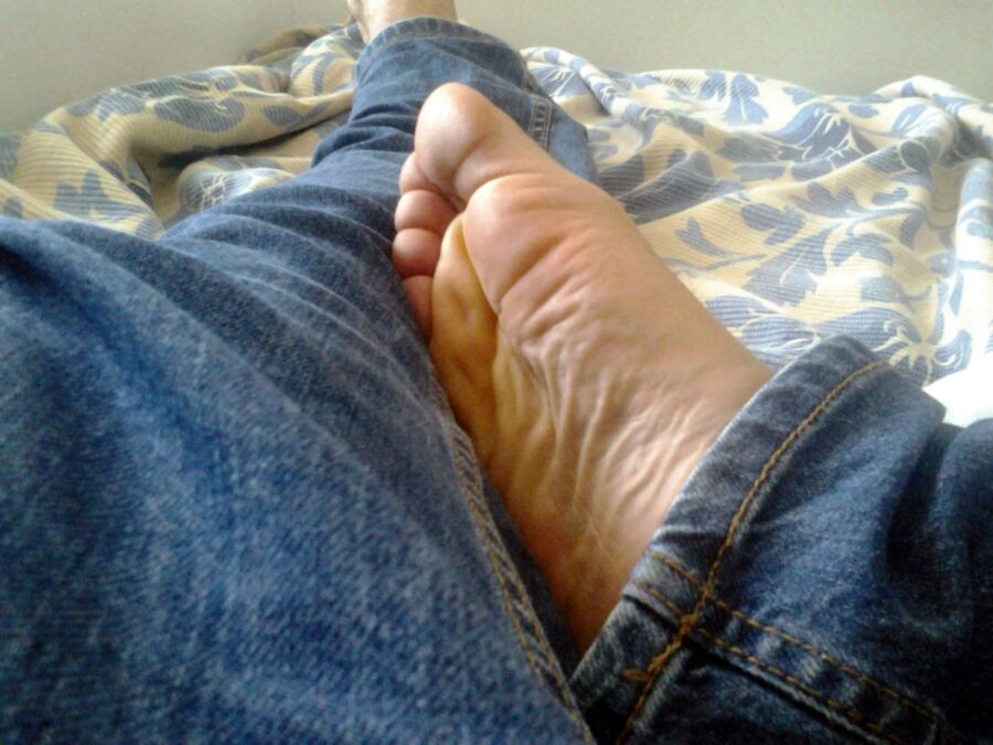 Free porn pics of Male amater soles 15 of 46 pics