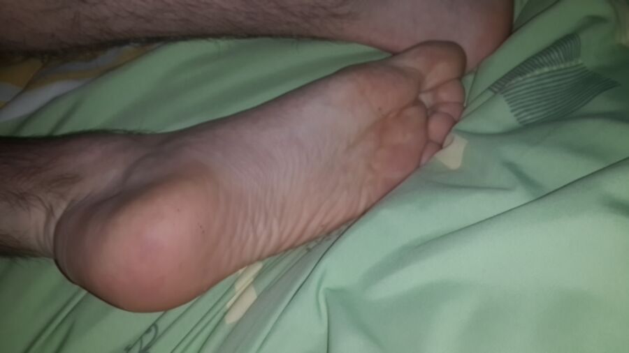 Free porn pics of Male amater soles 9 of 46 pics