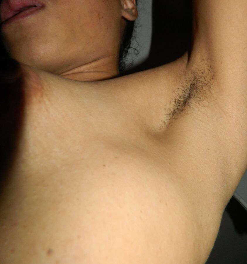 Free porn pics of tit and armpits 4 of 22 pics