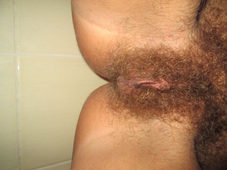 Free porn pics of HAIRY pussy exposed 8 of 11 pics