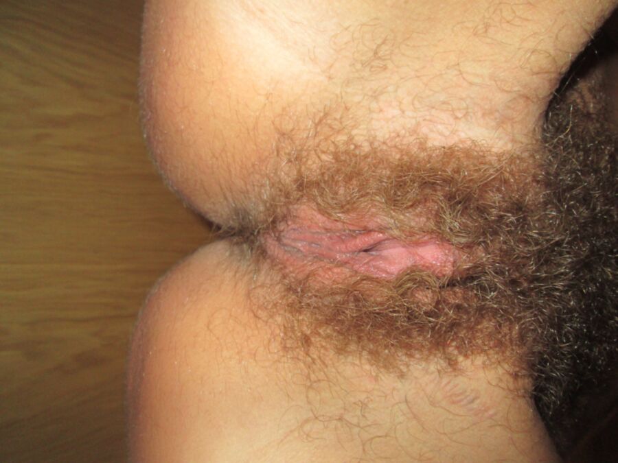 Free porn pics of HAIRY pussy exposed 6 of 11 pics