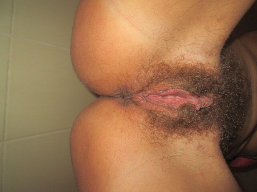 Free porn pics of HAIRY pussy exposed 4 of 11 pics