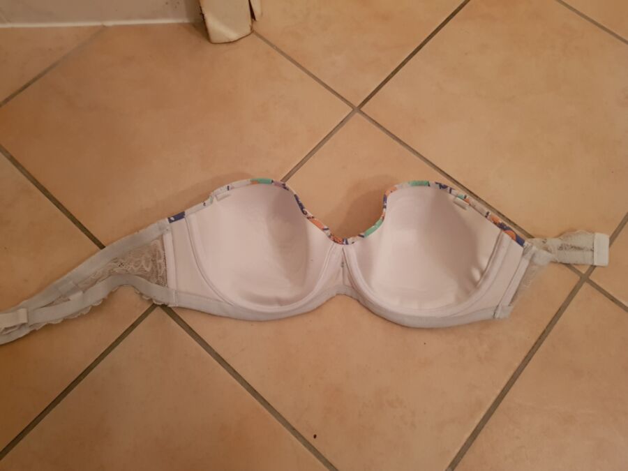 Free porn pics of Wife mom maman bra and thong lingerie raid 10 of 15 pics