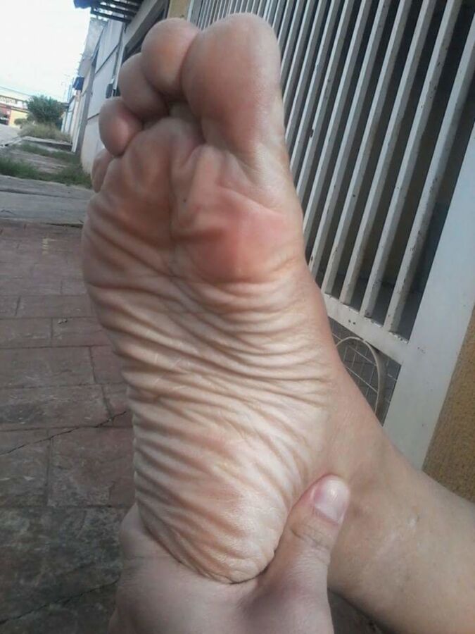 Free porn pics of meaty soles 16 of 155 pics