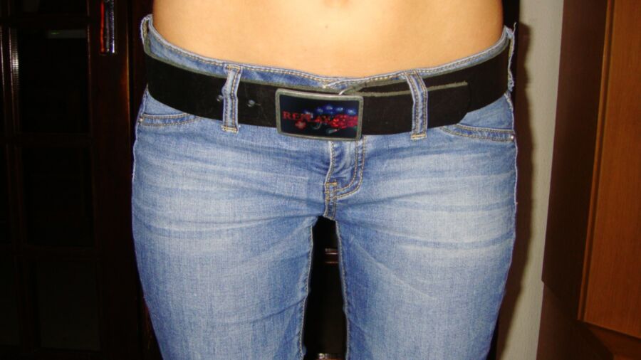 Free porn pics of Skinny girls in jeans crotch watch 23 of 40 pics