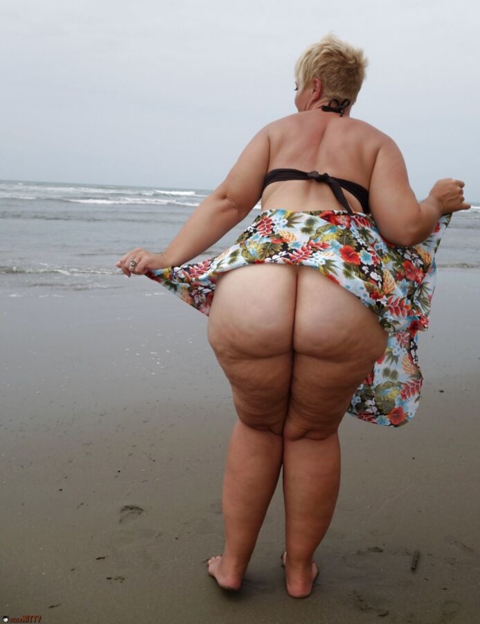 Free porn pics of BBWs - Summer at the Beach 21 of 39 pics