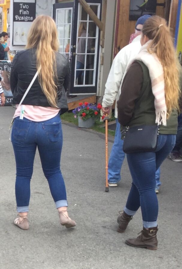 Free porn pics of At the Fair -candid- 21 of 31 pics