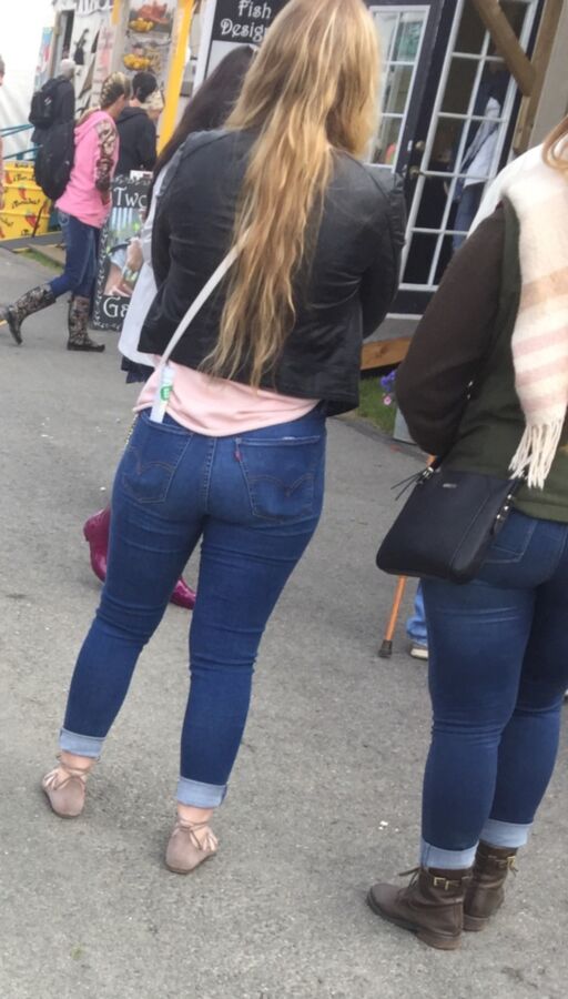 Free porn pics of At the Fair -candid- 23 of 31 pics