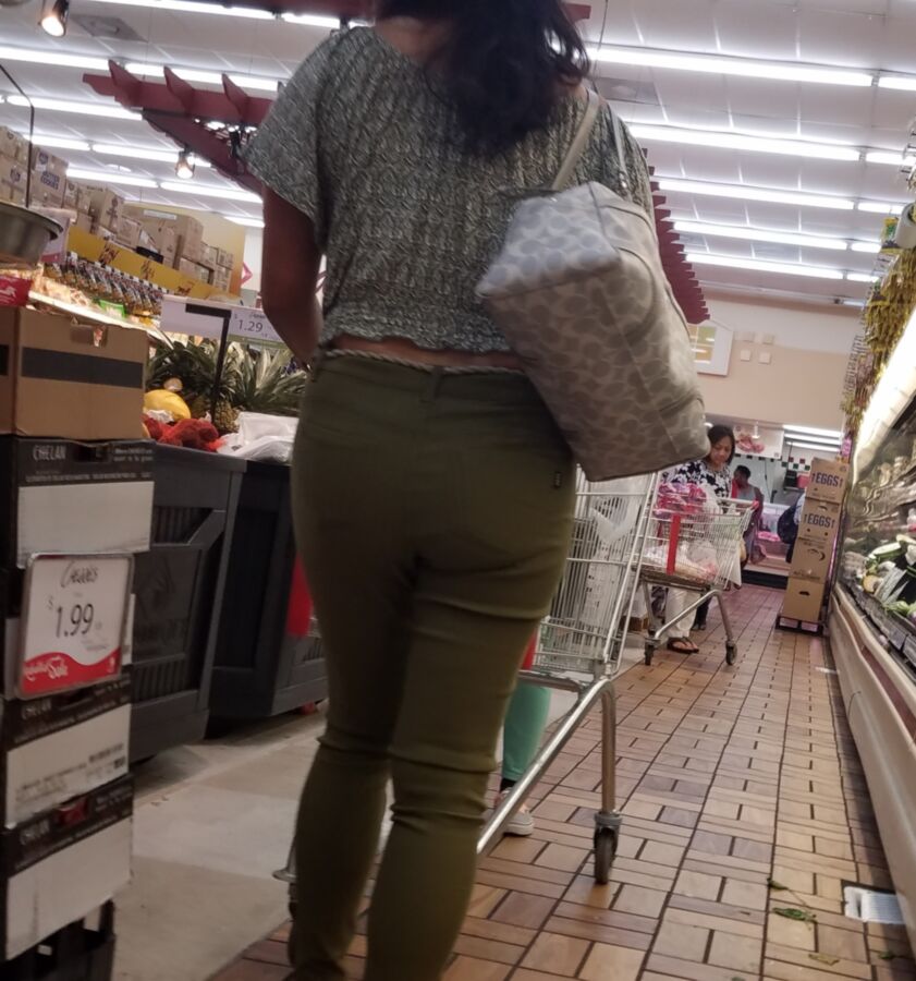 Free porn pics of Asian Milfs Shopping 19 of 49 pics